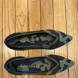 Size 9 Camo Rothy’s
